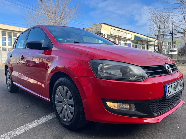 VOLKSWAGEN Polo 2010 — imagine 3