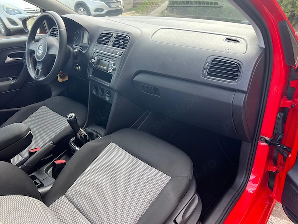 VOLKSWAGEN Polo 2010 — imagine 18