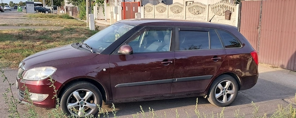 SKODA Fabia 2011 — imagine 5