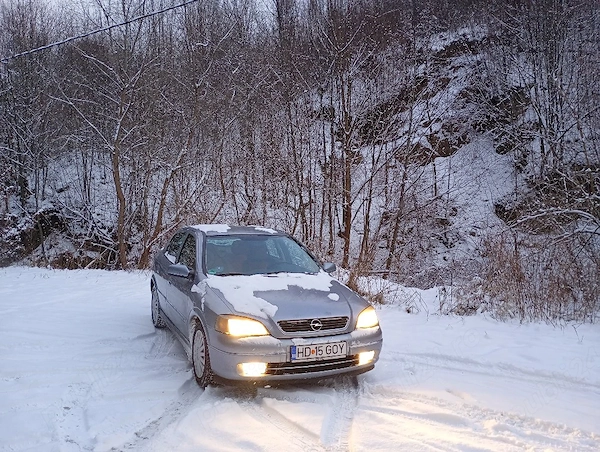 OPEL Astra 2004 — imagine 4