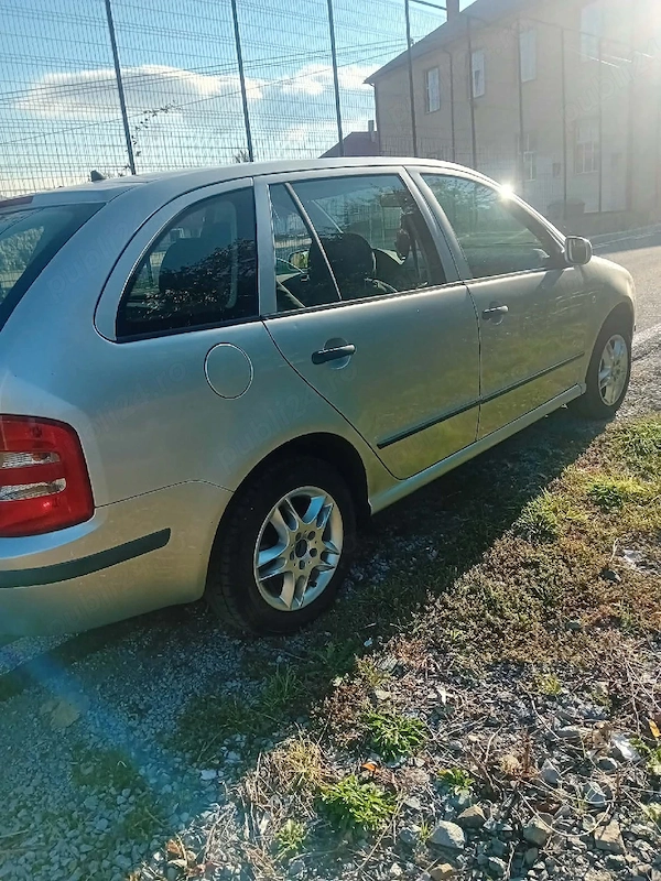 SKODA Fabia 2004 — imagine 2