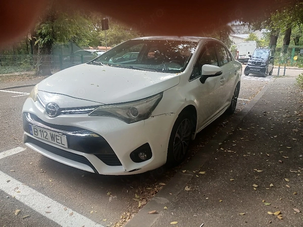 TOYOTA Avensis