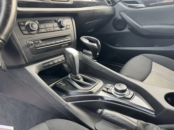 BMW iX1 2012 — imagine 18