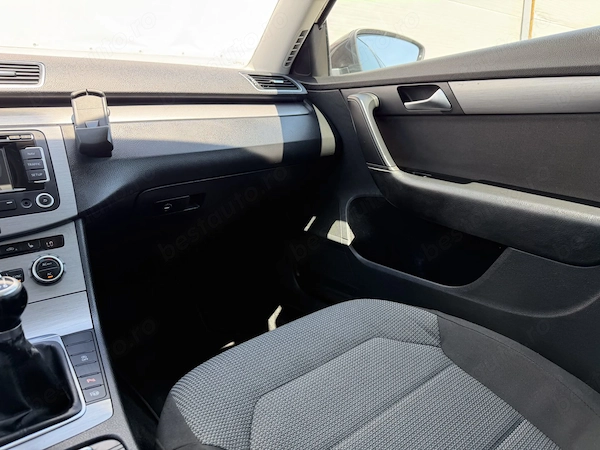 VOLKSWAGEN Passat 2012 — imagine 14