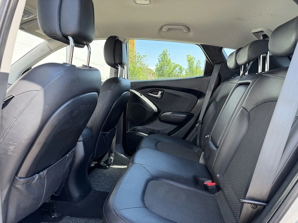 HYUNDAI ix35 2010 — imagine 8