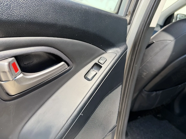 HYUNDAI ix35 2010 — imagine 9