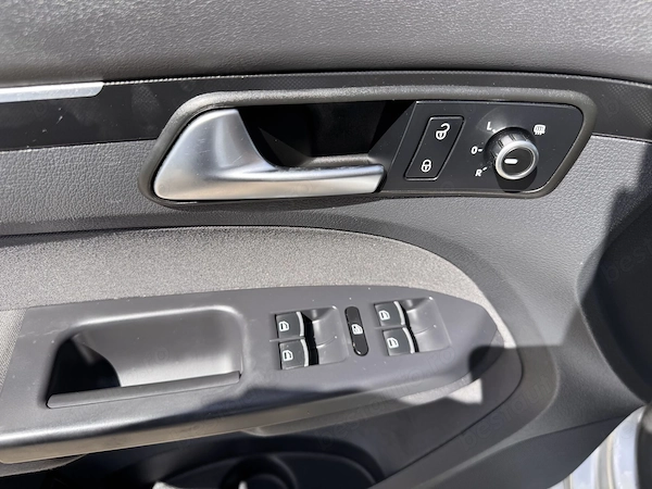 VOLKSWAGEN Touran 2014 — imagine 15
