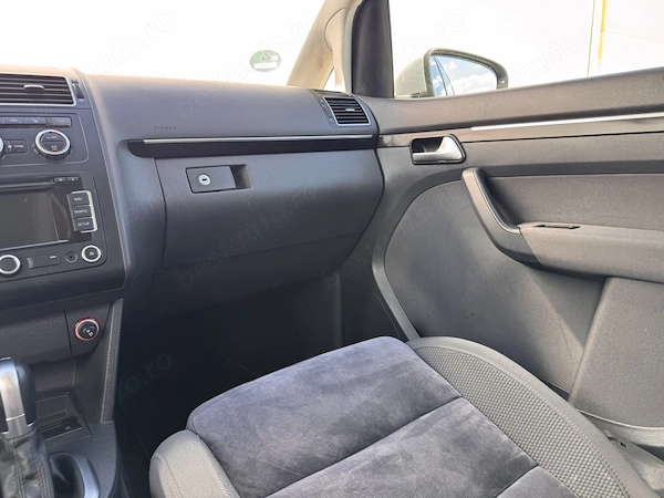 VOLKSWAGEN Touran 2014 — imagine 13