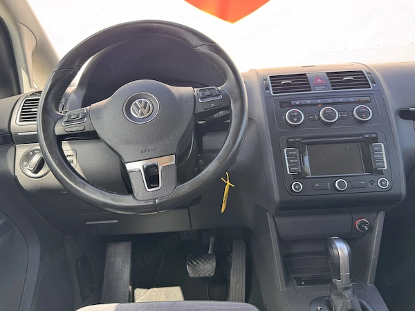 VOLKSWAGEN Touran 2014 — imagine 12