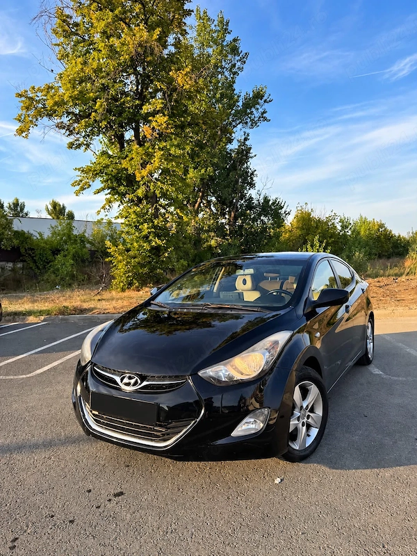 HYUNDAI Elantra 2012 — imagine 3