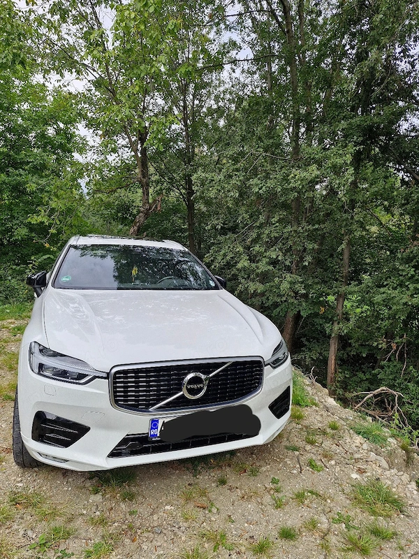 VOLVO XC60 2019 — imagine 10
