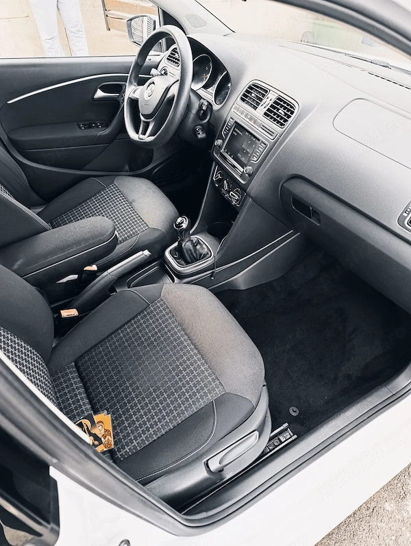 VOLKSWAGEN Polo 2015 — imagine 5