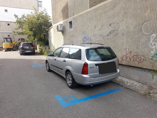 FORD Focus 2001 — imagine 2