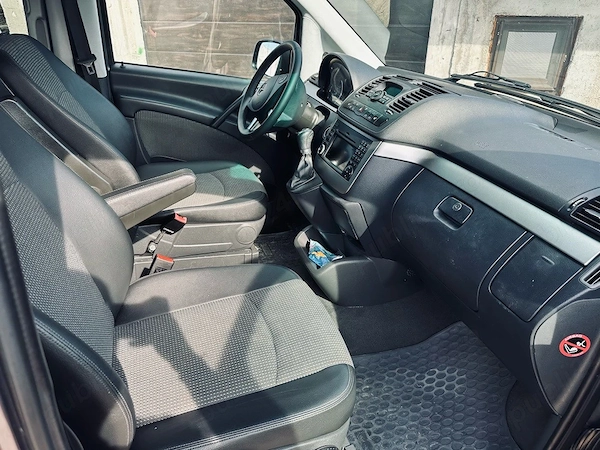 MERCEDES-BENZ V-Class 2011 — imagine 5