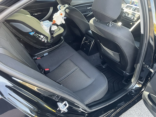 BMW 3 Series 2018 — imagine 7