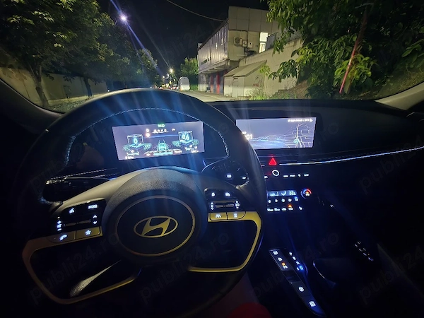 HYUNDAI Elantra 2024 — imagine 2