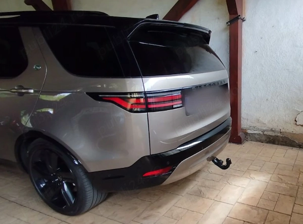 LAND ROVER Discovery 2025 — imagine 10