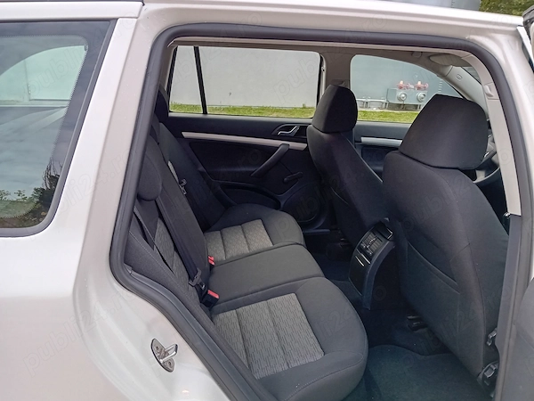 SKODA Octavia 2012 — imagine 8