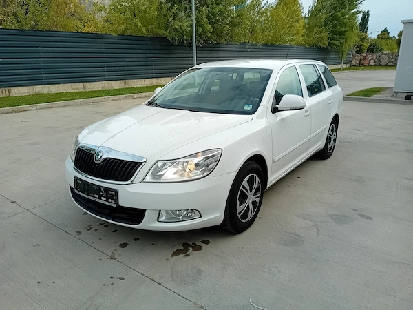 SKODA Octavia 2012 — imagine 2
