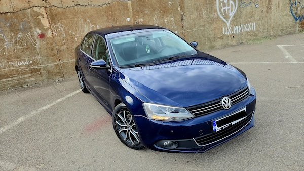 VOLKSWAGEN Jetta 2012 — imagine 4