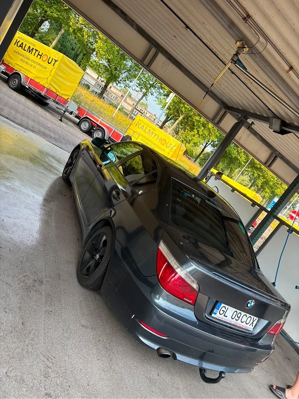 BMW 5 Series 2009 — imagine 4