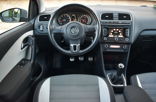 VOLKSWAGEN Polo 2012 — imagine 5
