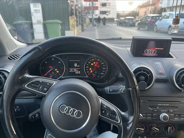 AUDI A1 2013 — imagine 8