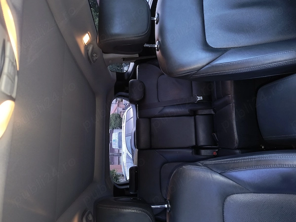 HYUNDAI Grand Santa Fe 2015 — imagine 7