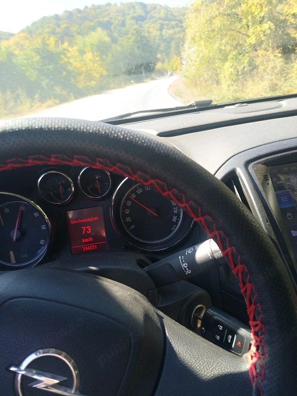 OPEL Astra 2011 — imagine 4
