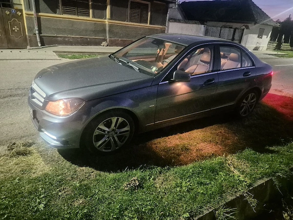 MERCEDES-BENZ C-Class 2011 — imagine 2