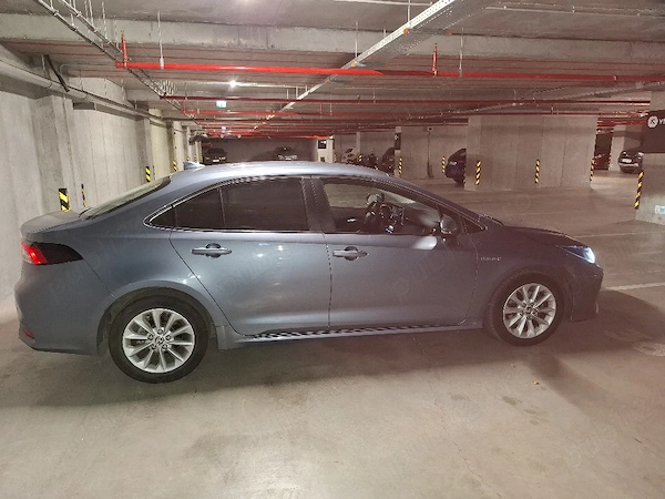 TOYOTA Corolla 2021 — imagine 4