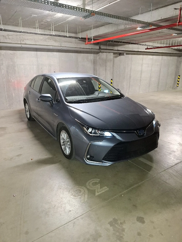 TOYOTA Corolla 2021 — imagine 3