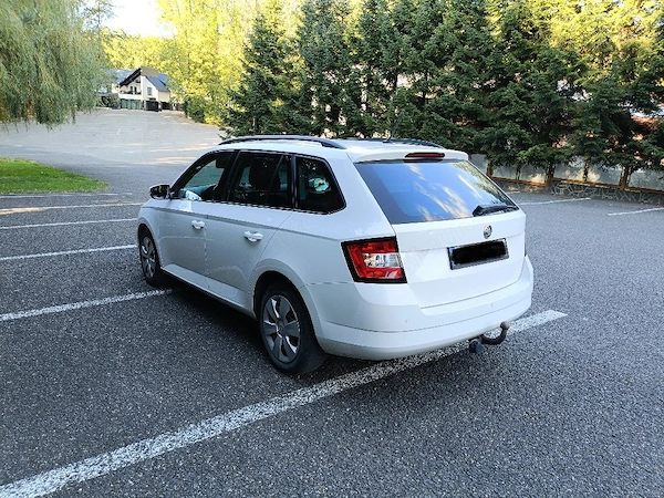 SKODA Fabia 2018 — imagine 3