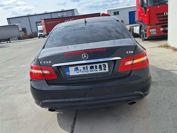 MERCEDES-BENZ 350 2009 — imagine 6