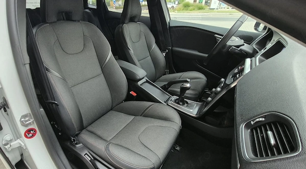 VOLVO V40 Cross Country 2016 — imagine 3