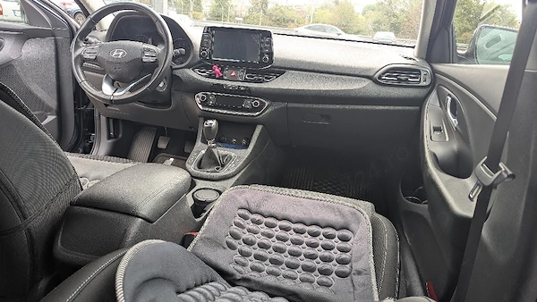 HYUNDAI i30 2024 — imagine 8