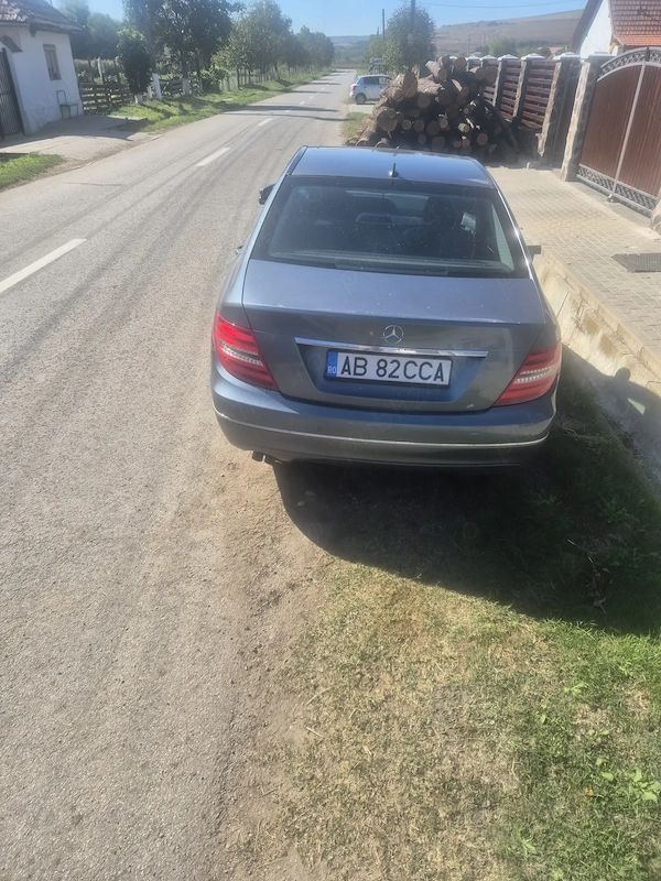 MERCEDES-BENZ C-Class 2011 — imagine 3