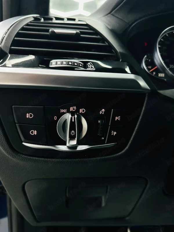 BMW X Series (Generic) 2019 — imagine 14