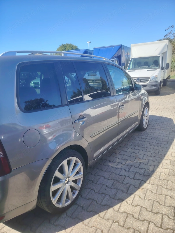 VOLKSWAGEN Touran 2009 — imagine 10