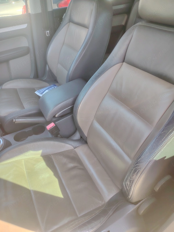 VOLKSWAGEN Touran 2009 — imagine 3