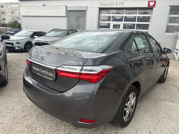 TOYOTA Corolla 2019 — imagine 3