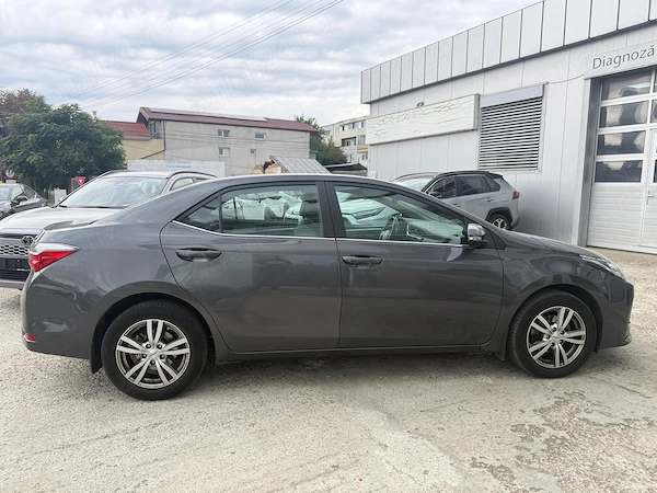 TOYOTA Corolla 2019 — imagine 2