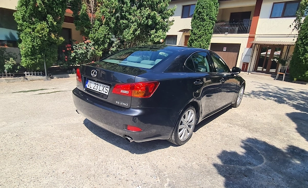 LEXUS IS 2006 — imagine 4