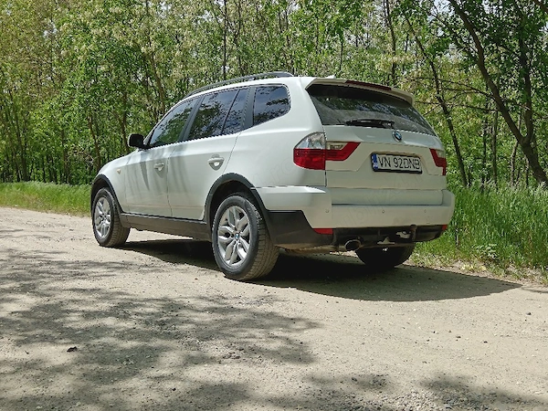 BMW iX3 2009 — imagine 3