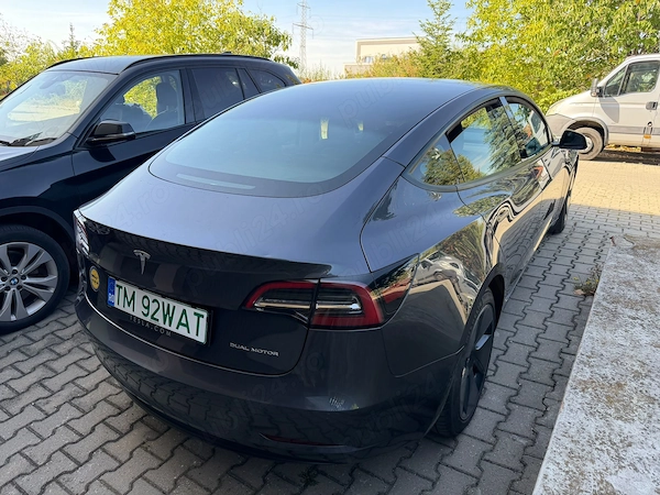 TESLA Model 3 2022 — imagine 7