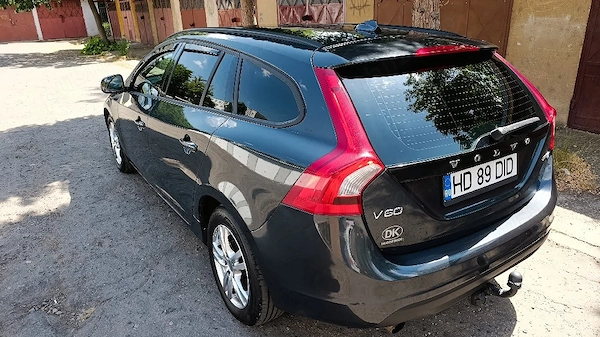 VOLVO V60 2012 — imagine 2