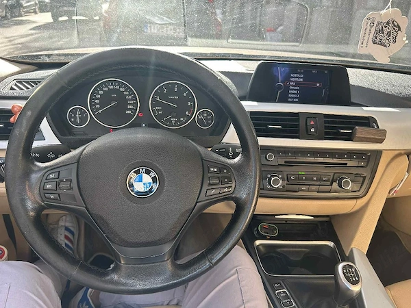 BMW 3 Series 2012 — imagine 5