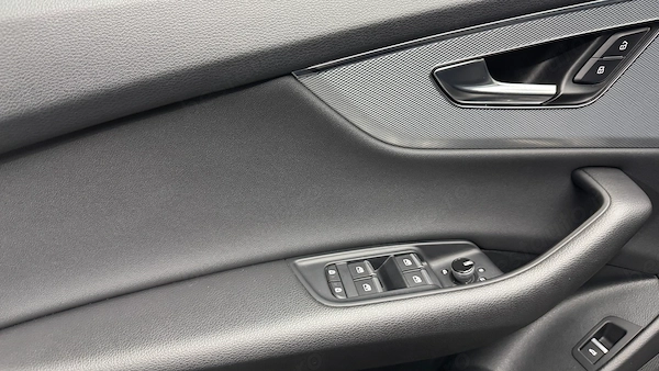 AUDI Q8 2022 — imagine 20
