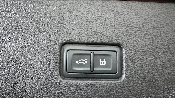 AUDI Q8 2022 — imagine 19