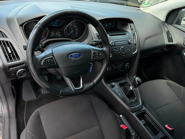 FORD Focus 2015 — imagine 6